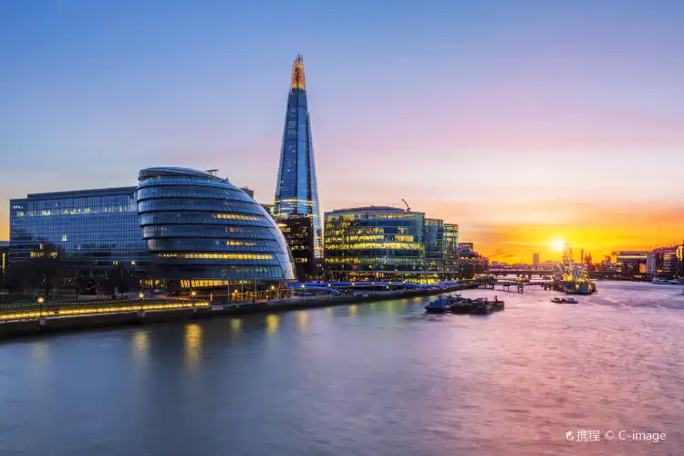 Các khách sạn gần London City Hall