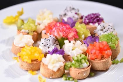 品舍艺厨(星汇两江店)