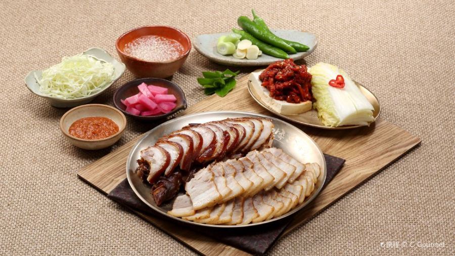 Manjok Ohyang Jokbal (City Hall Branch)