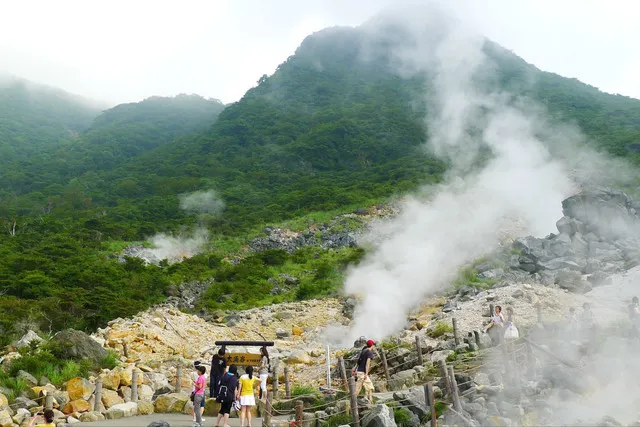 Top 10 Most Popular Hot Springs in Japan