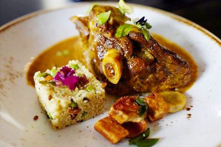 Aki's Indian Restaurant