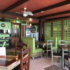 The Buzzz Cafe 여행 사진