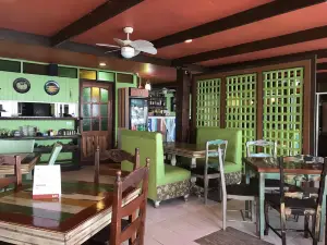 The Buzzz Cafe