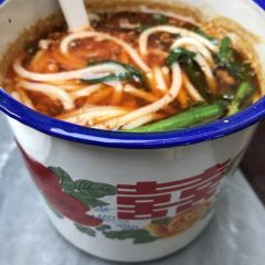 Ai Ruo Chun (KunMing JinBi Park) 여행 사진