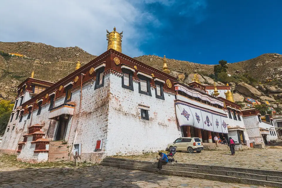 1_Sera Monastery