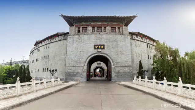 Hotels near Lijing Gate