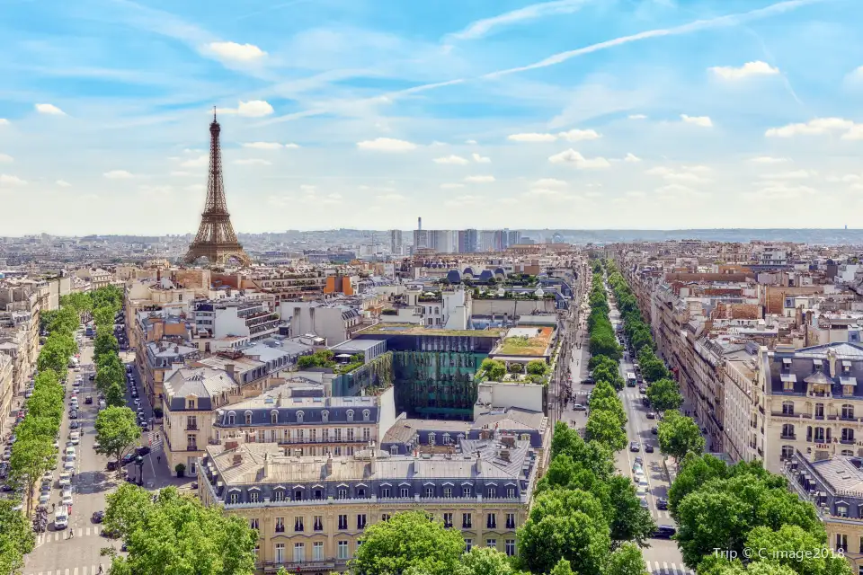 4_Eiffel Tower