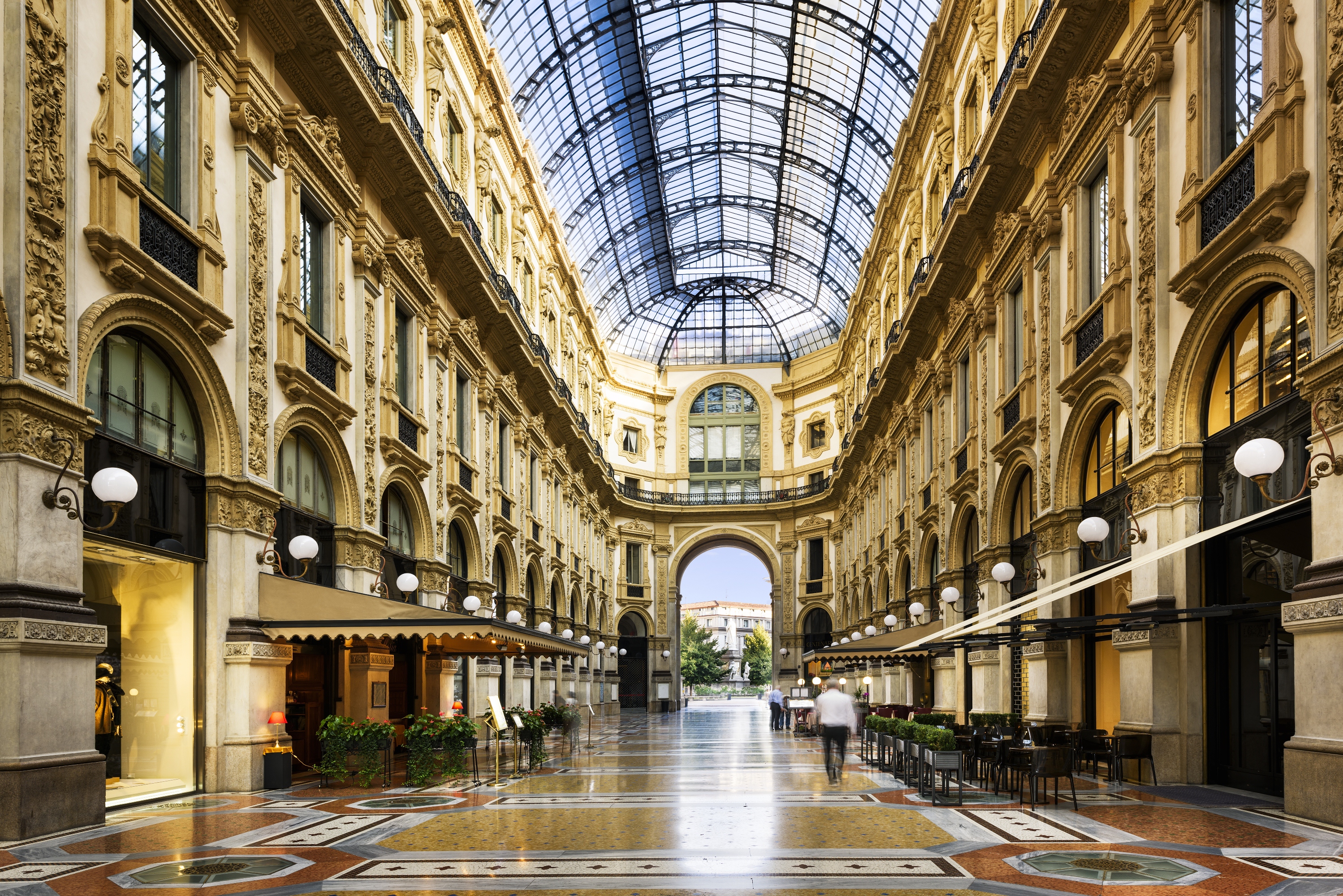 Inside the Vittorio Emanuele II Gallery at Milan City Italy - Louis Vuitton  and Savini Shops Editorial Stock Image - Image of emanuele, european:  120580184
