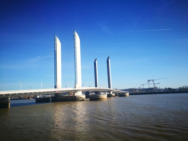 Jacques Chaban-Delmas Bridge