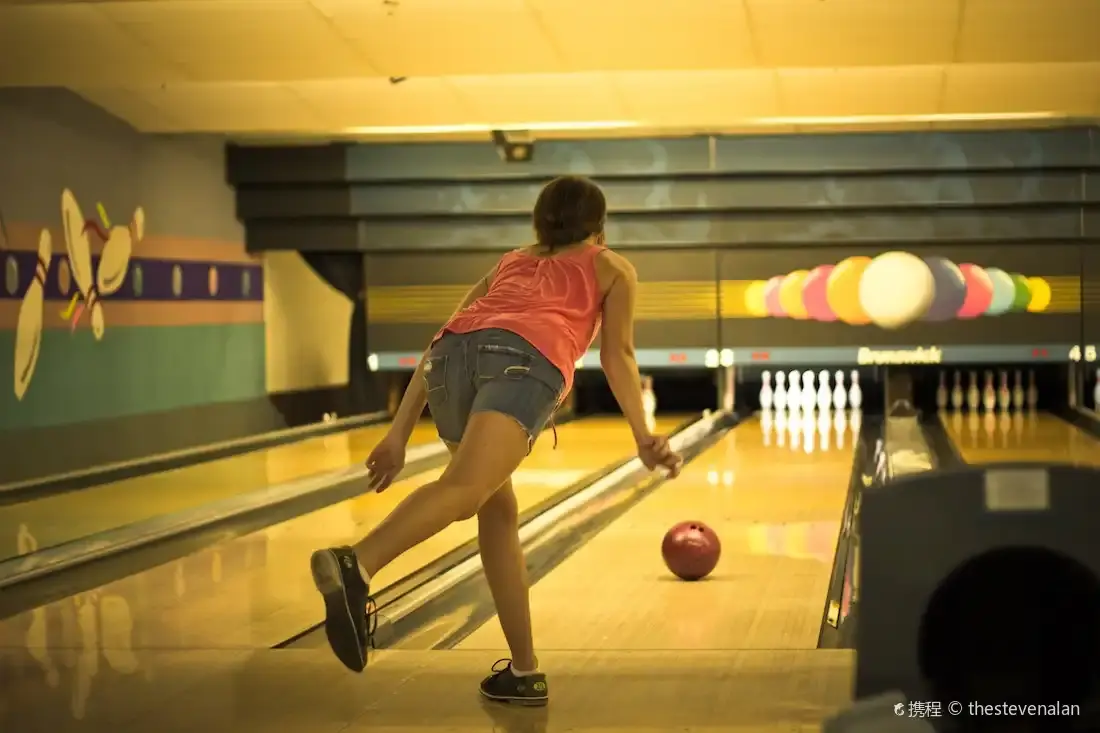 Hotels near Seneca Bowl Inc