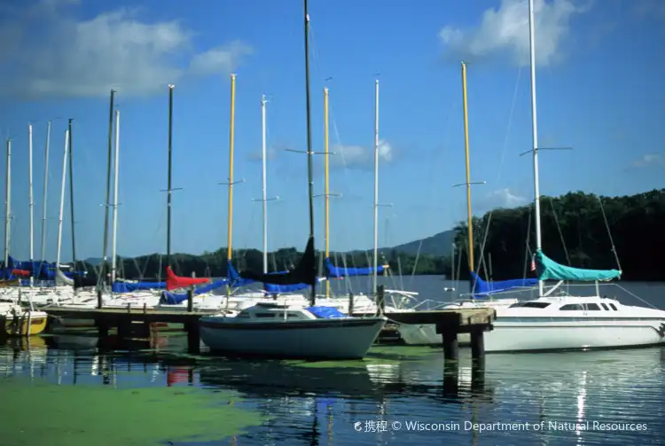 Hotels in Diamondhead