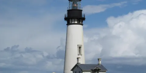 Yaquina Bay Lighthouse
