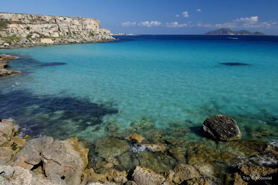 Cala Rotonda (Arco di Ulisse)