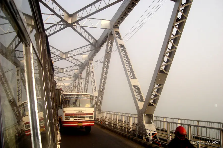 サライガット橋