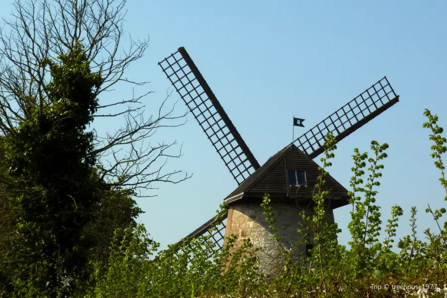 National Trust - Bembridge Windmill