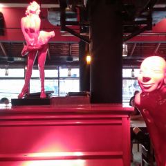The Red Piano - Pub Street User Photo