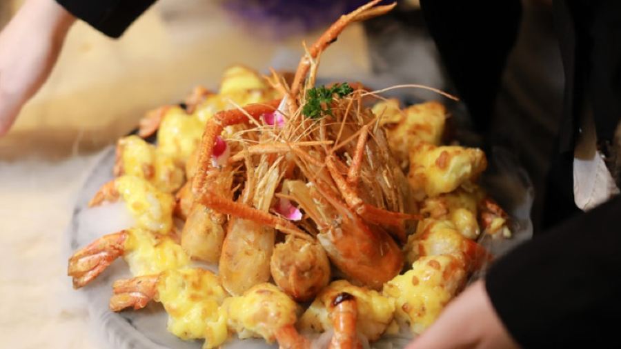 泽一红酒粤菜馆(展进巷店)