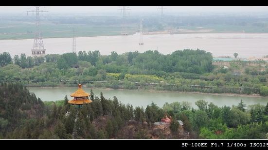 星海湖景区，坐落在河南省郑州市黄河风景区内，是纪念著名音乐家