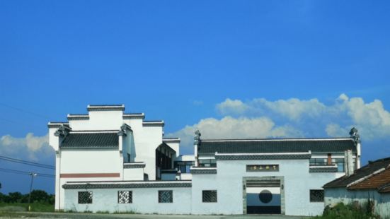 CUI BAI SHAN ZHUANG