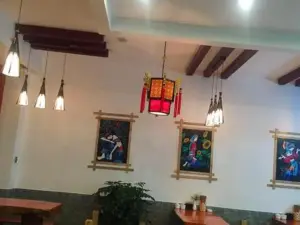 柳桥园蒙自过桥米线(祥云店)