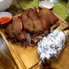 花果酒概念餐厅(鼓楼沿历史文化街区店) User Photo