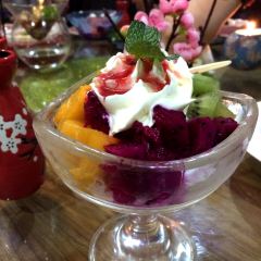 花果酒概念餐厅(鼓楼沿历史文化街区店) User Photo