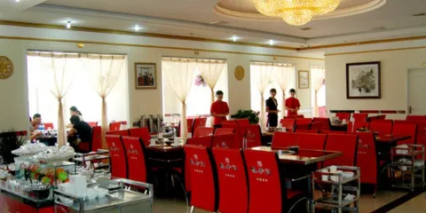 鴨掌門特色火鍋