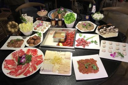 Dezhuang Hot Pot (rundaguoji)