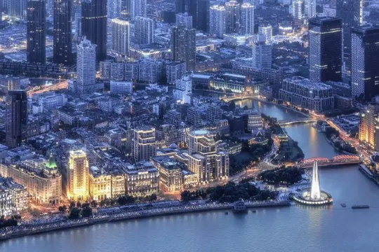 Top-10 Things to Experience on the Famous Shanghai Bund