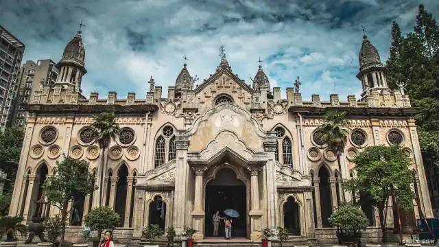古徳寺周辺のホテル