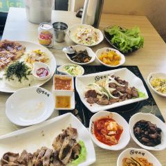 正家脊骨火锅木炭烤肉(韩国老板担任主厨) User Photo