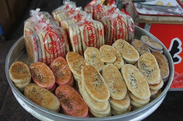 Nice Places Around Taiwan-Taichung, Experience The Artistic and Simple Atmosphere of Lukang Town