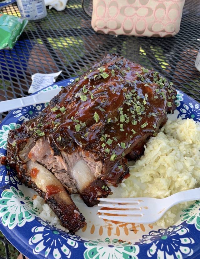 TJ'S BBQ by the Beach