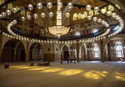 Al Fateh Grand Mosque