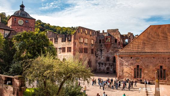 德國法蘭克福+海德堡城堡+萊茵河谷馬克斯堡+呂德斯海姆一日遊