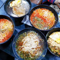 220辣肉面馆(松花江路店) User Photo