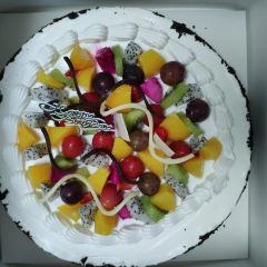 储缘生日蛋糕(龙港店) User Photo