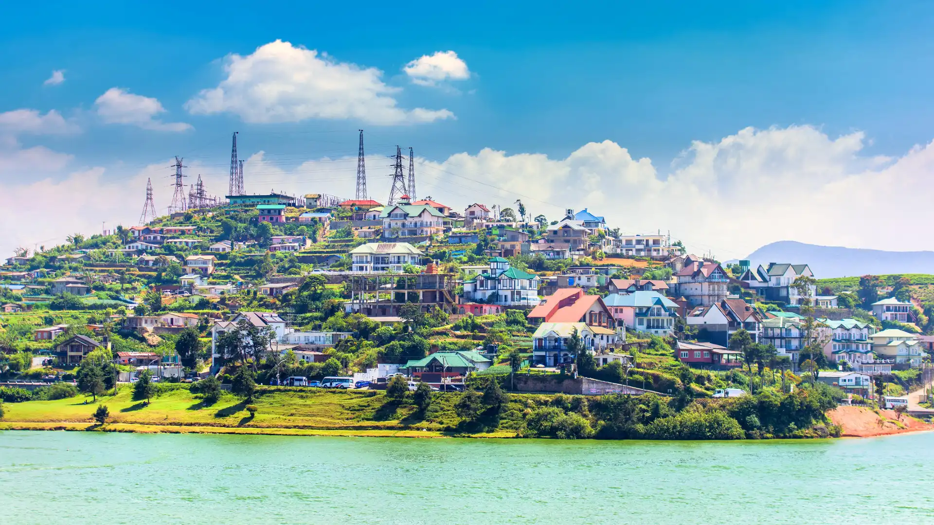 Hotels near ග්‍රෙගරි වැව
