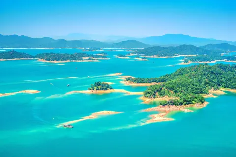 Wanlu Lake Scenic Area
