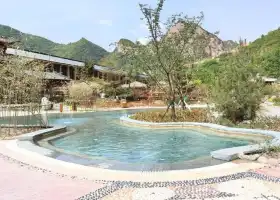 Jiulong Mountain Hot Spring