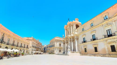 Piazza del Duomo Siracusa