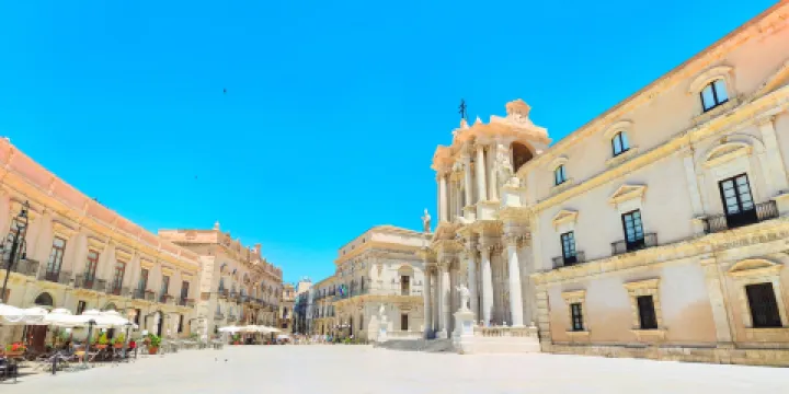 奧爾蒂賈島大教堂廣場