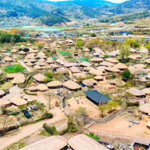 楽安邑城民族村