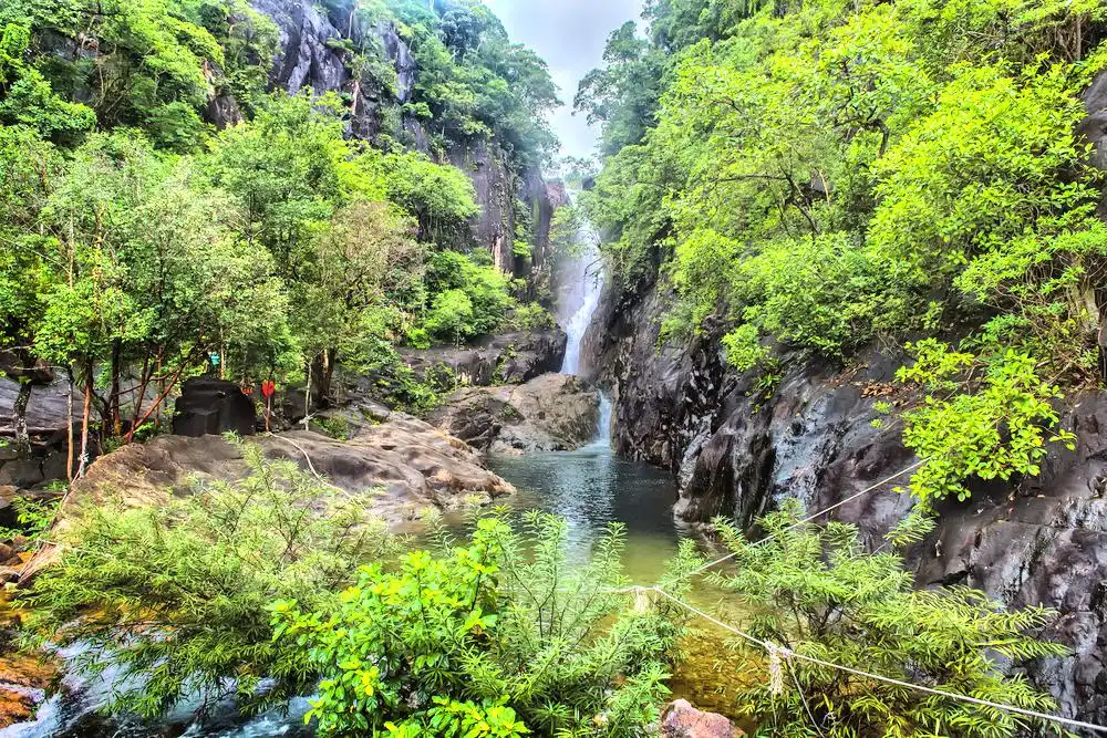 Hotels near Khlong Phlu Waterfall