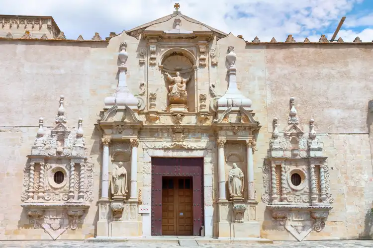 Hotels in Poblet