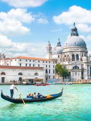 Vương cung thánh đường Santa Maria della Salute