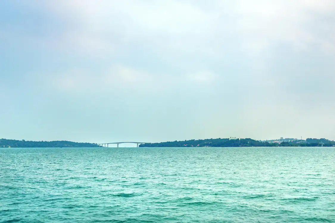 Отели рядом с достопримечательностью «Serendipity Beach»