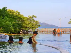 Maquinit Hot Spring