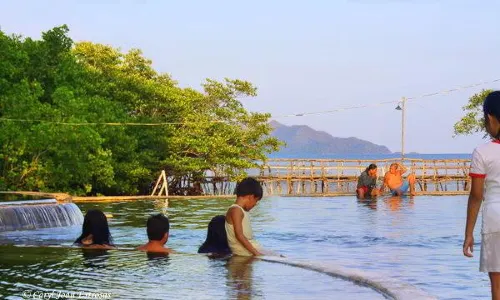 Maquinit Hot Spring