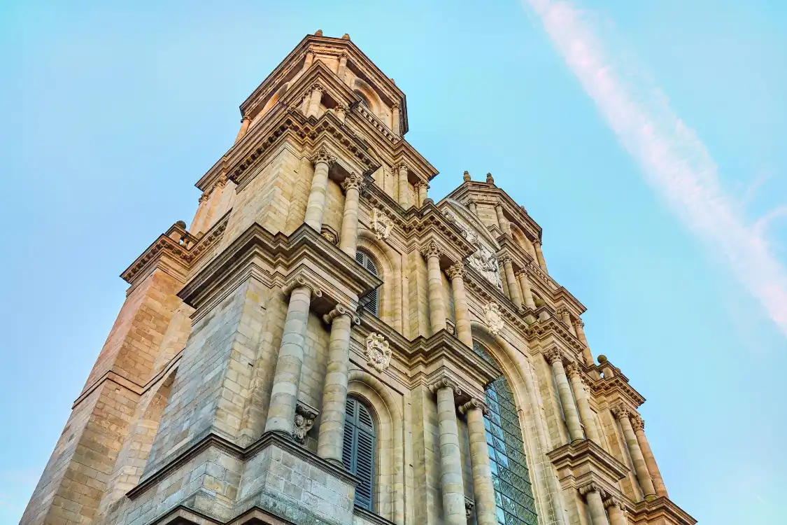 Hotels near Cathedral Saint-Pierre de Rennes